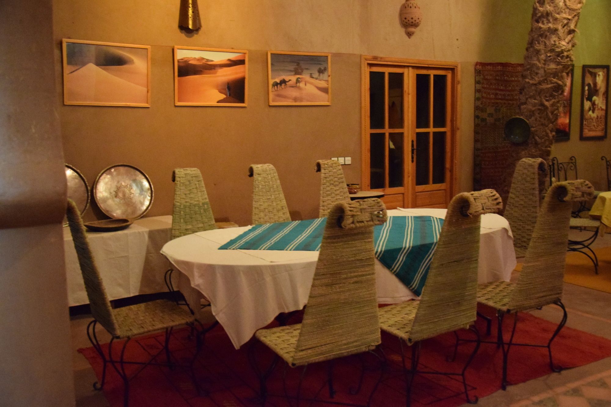 Carrefour Des Nomades Hotell Oulad Driss Exteriör bild