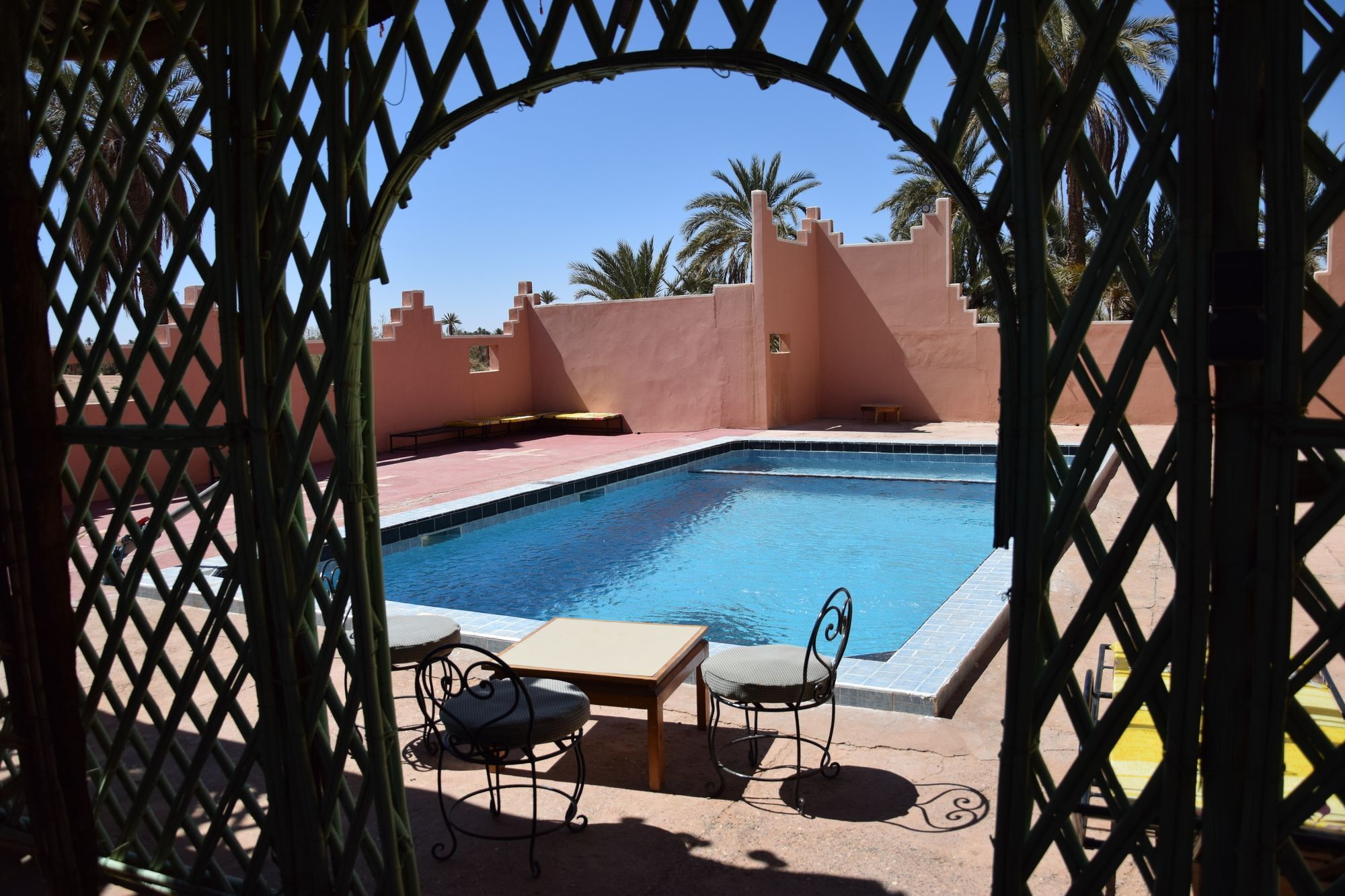 Carrefour Des Nomades Hotell Oulad Driss Exteriör bild